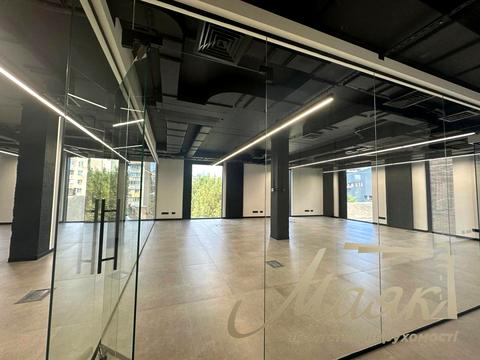 комерційна за адресою Красилівська вул., 9