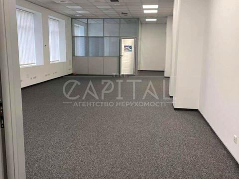 комерційна за адресою Миколи Амосова вул., 12