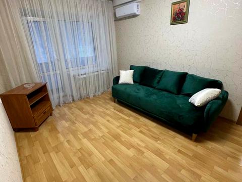 квартира за адресою Академіка Заболотного вул., 138