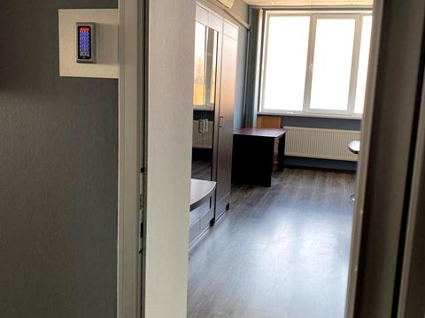 комерційна за адресою Незалежності бульв. (50 років Жовтня), 18