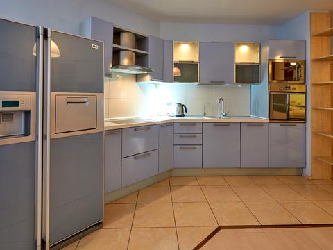 квартира за адресою Миколи Амосова вул., 4
