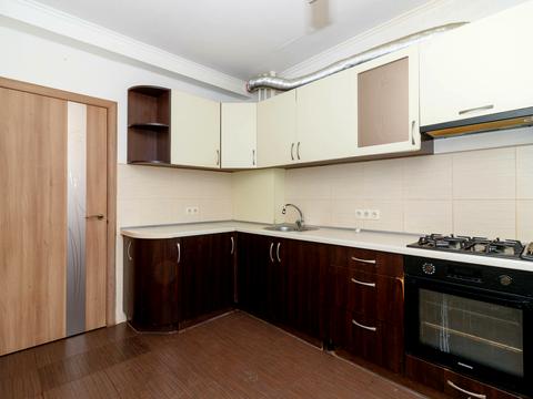 квартира за адресою Вахтанга Кікабідзе вул. (Булгакова), 7