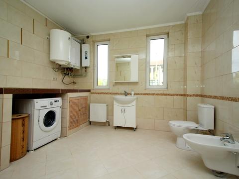 будинок за адресою Центральна вул.