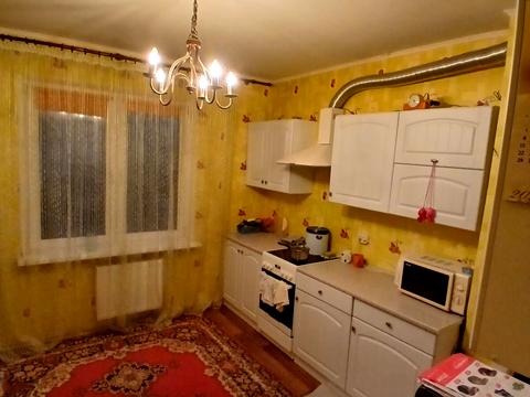 квартира за адресою Милославська вул., 16