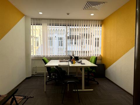 комерційна за адресою Софіївська вул., 1/2