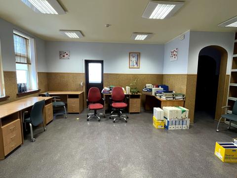 комерційна за адресою Миколи Міхновського бульв. (Дружби Народів), 14-16