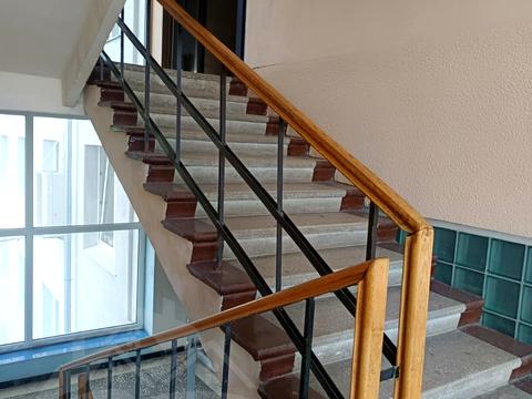 коммерческая по адресу Привокзальная пл., 15