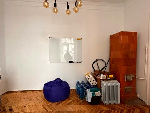 комерційна за адресою Ринок пл., 6