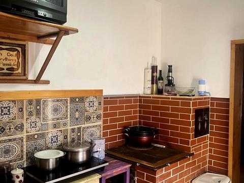 дом по адресу лесі українки, 8