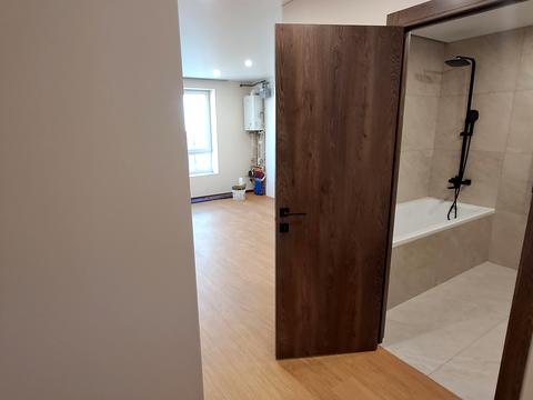 квартира за адресою Домбровського вул., 3