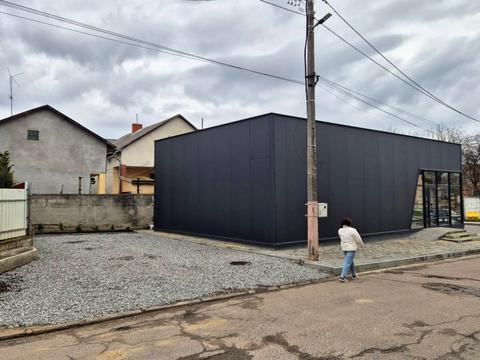 комерційна за адресою Андрея Шептицького вул., 11