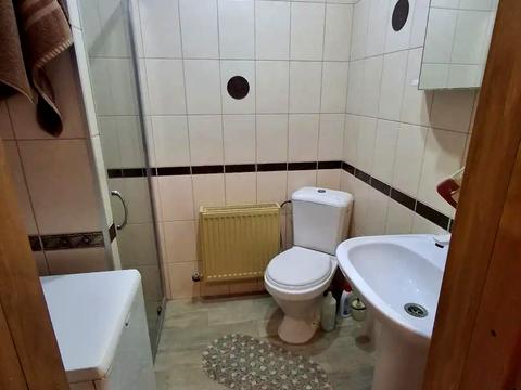 дом по адресу Київська