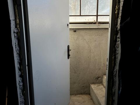 комерційна за адресою Покровська вул., 40-Б