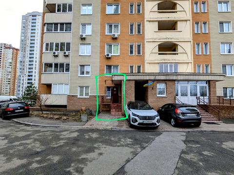 комерційна за адресою Миколи Лаврухіна вул., 16