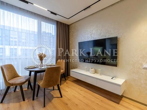 квартира за адресою Салютна вул., 2