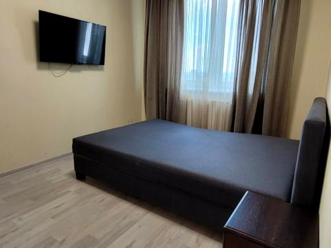 квартира по адресу Гвардейцев-Широнинцев ул., 49а