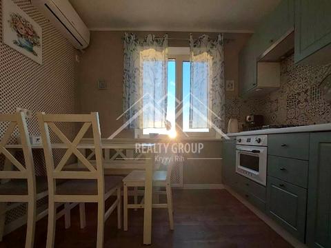 квартира за адресою Свято-Миколаївська вул. (Леніна), 26