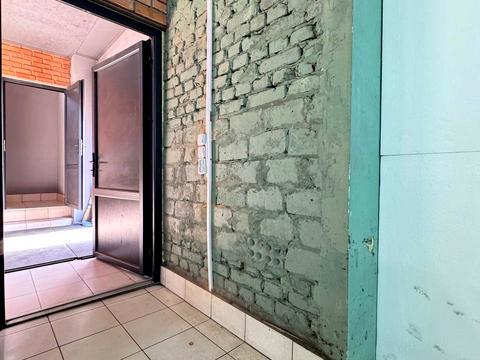 комерційна за адресою Автолюбителів вул., 1