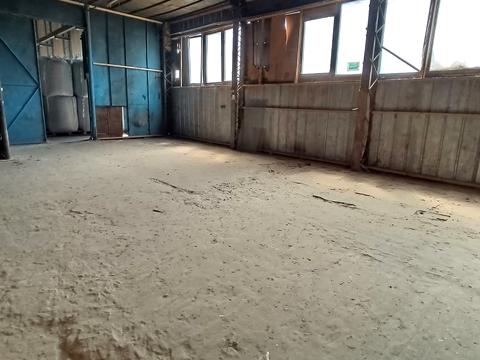 коммерческая по адресу вул. Центральна, 32а