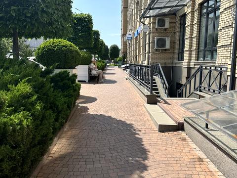комерційна за адресою Дем'яна Попова вул., 22