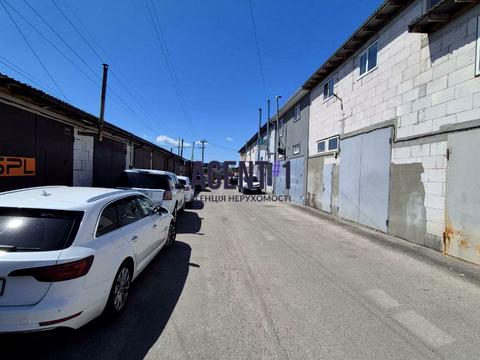 паркомісце за адресою Київська вул., 1