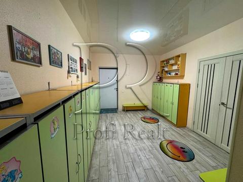 коммерческая по адресу Днепровская набережная ул., 25