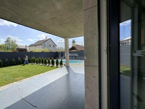 будинок за адресою Центральна вул.