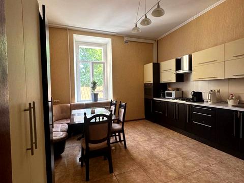 комерційна за адресою Олеся Гончара вул., 47-Б