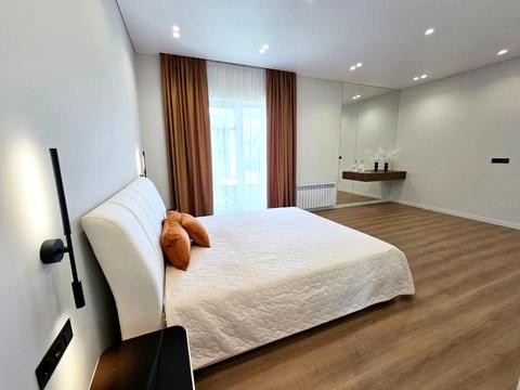 будинок за адресою Квітнева вул.