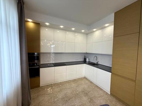 квартира за адресою Олександра Кониського вул., 44