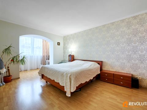 квартира за адресою Лариси Руденко вул., 10-В