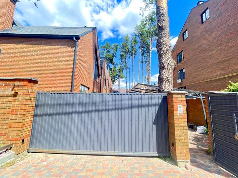 будинок за адресою Лісова вул.