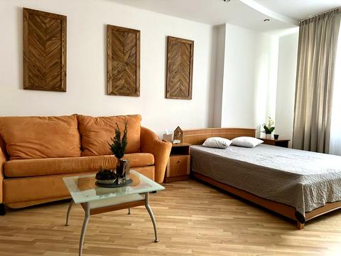 квартира за адресою Раїси Окіпної вул., 4-А