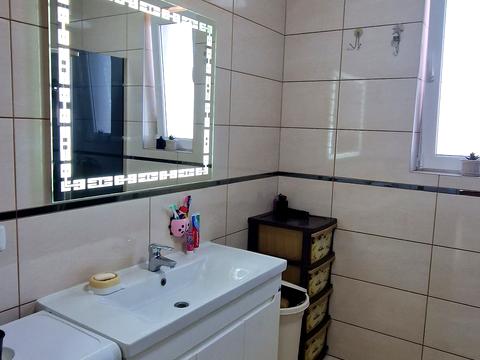 будинок за адресою Новоселів