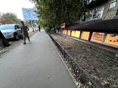 комерційна за адресою Дегтярівська, 26