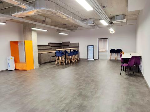 комерційна за адресою Пасічна вул., 162