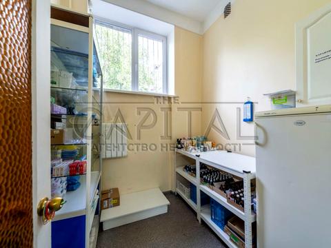 комерційна за адресою Почайнинська вул., 50/49