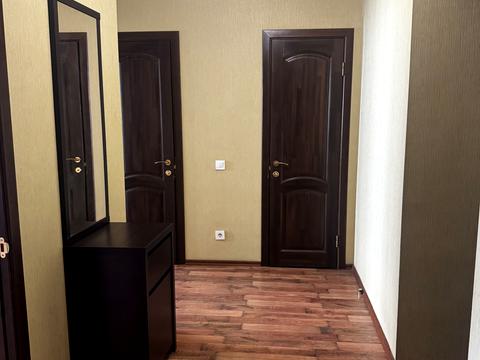 квартира за адресою Анни Ахматової вул., 31