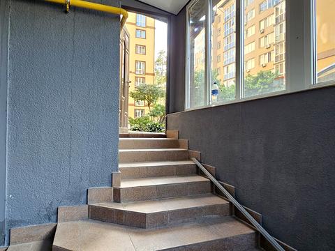 комерційна за адресою Северинівська вул. (Жовтнева), 105-З
