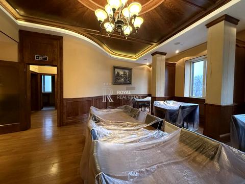 комерційна за адресою Генерала Алмазова вул. (Кутузова), 8