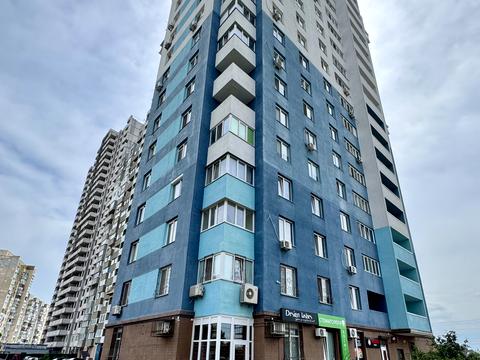 квартира за адресою Рональда Рейгана вул., 40