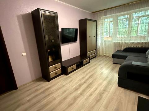 квартира за адресою Космонавтів просп., 43