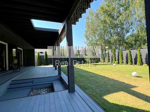 дом по адресу Киев, Богатырская ул.