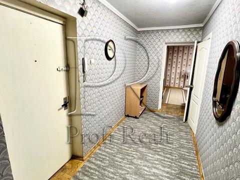 квартира за адресою Дніпровська набережна вул., 13