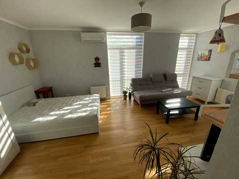 квартира за адресою Регенераторна вул., 4 к5