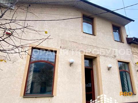 коммерческая по адресу Мукачевская ул., 10А