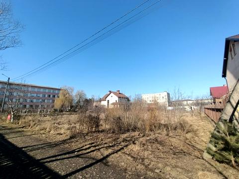участок по адресу Ивано-Франковск, Юности ул.