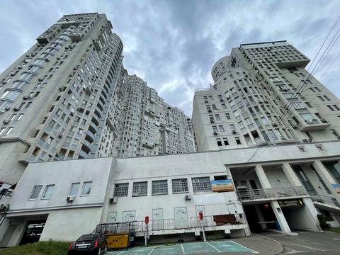 паркоместо по адресу Николая Михновского бульв. (Дружбы Народов), 14-16