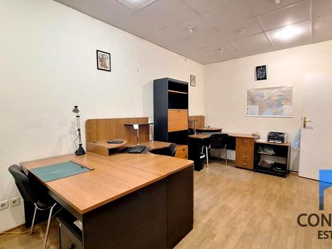 комерційна за адресою Шевченка вул., 10