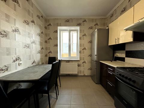 квартира за адресою Райдужна вул., 143
